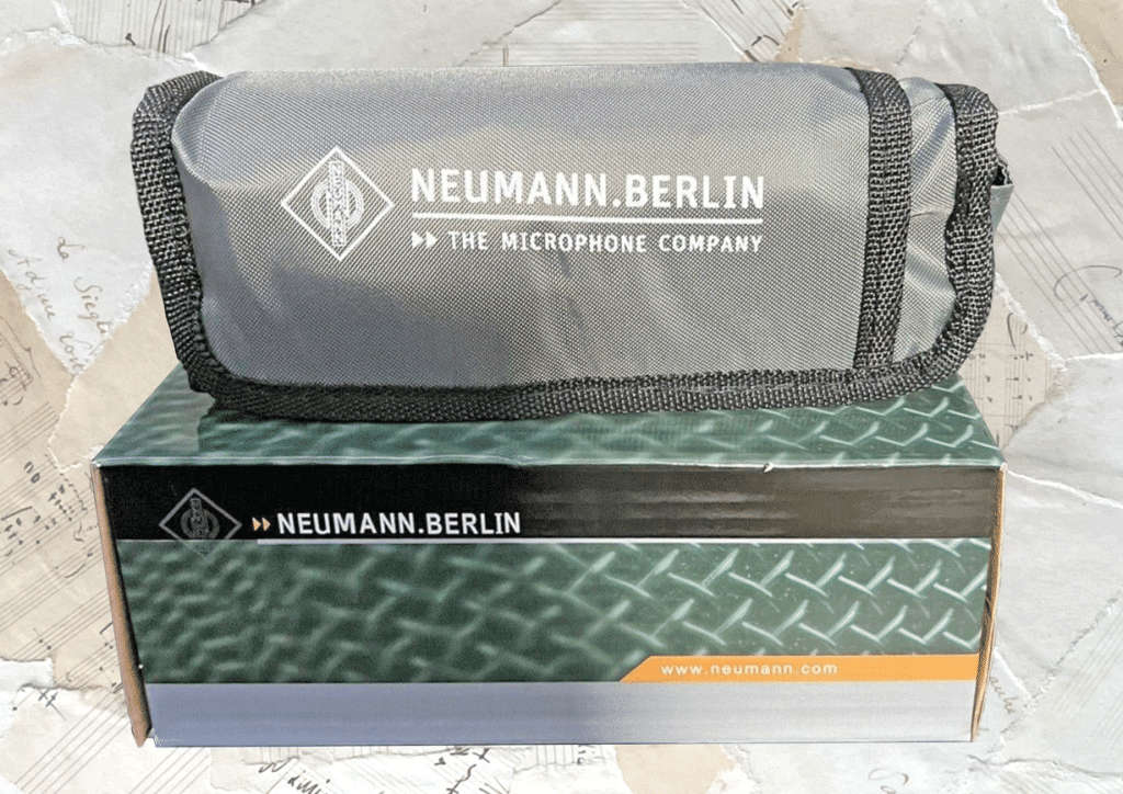 Neumann KMS 105 - in the box
