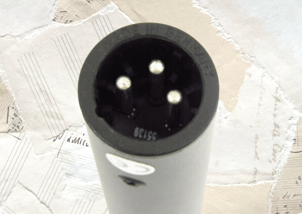 XLR socket on the 184 connects to an XLR cable