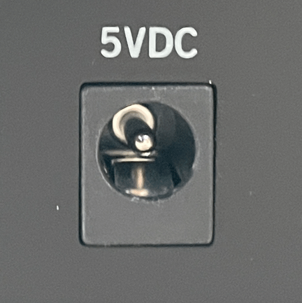 UA Volt 276 5V DC socket