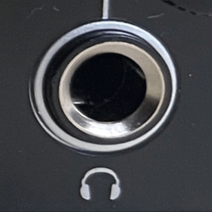 1/4" or 6.3mm headphones socket on UMC204HD
