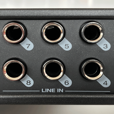 Line inputs on the Ultralite Mk5 